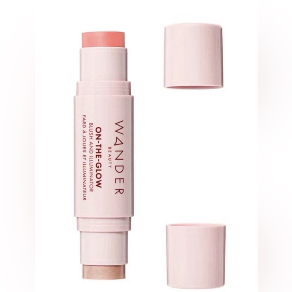 Wander Beauty On The Glow Blush and Illuminator in CORAL ROSE/
Nude Glow, NIB